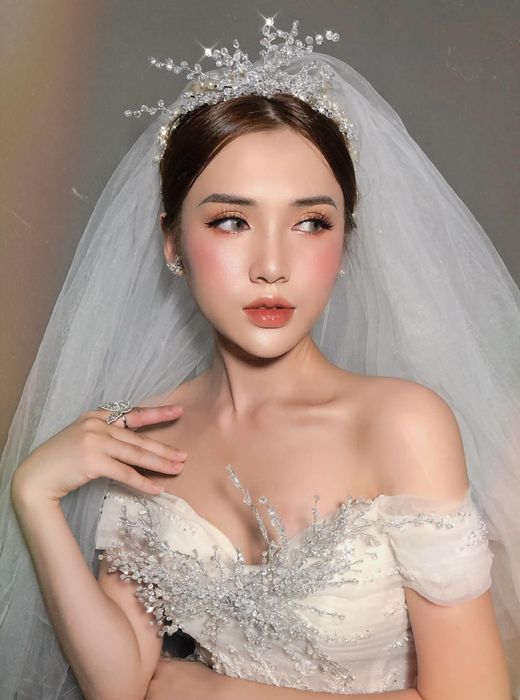 Hình ảnh thực hành sáng tạo tại Đoan Mai Makeup Studio