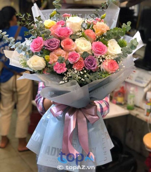 FLoLi - Nghệ thuật trao gửi yêu thương từ những đóa hoa tươi
