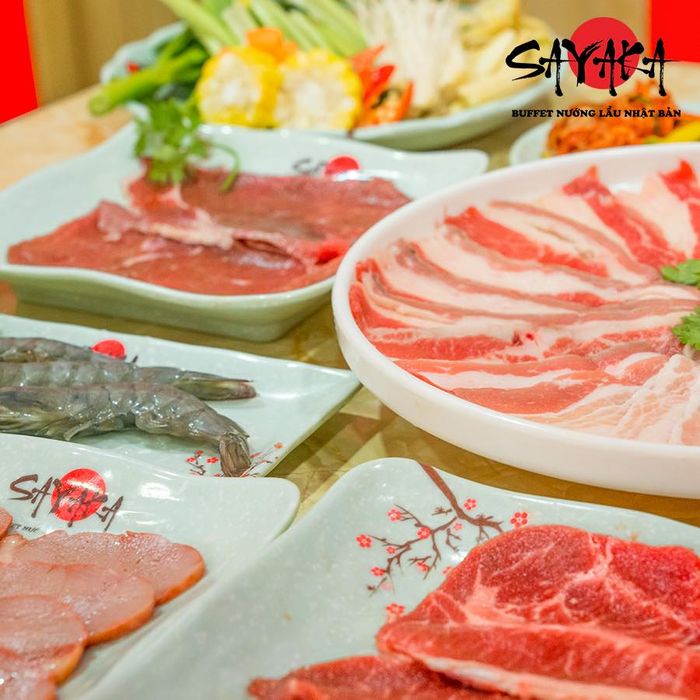 Không gian ấm cúng và món ngon đặc trưng tại Sayaka