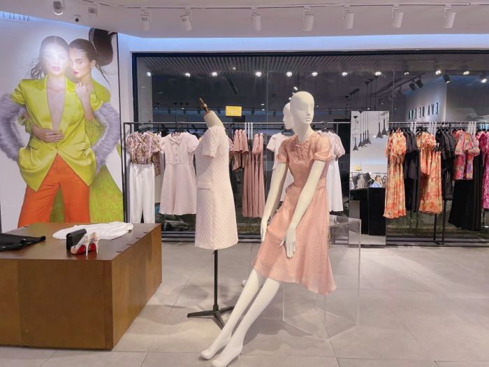 Không gian mua sắm sang trọng tại Eva de Eva Hà Tĩnh