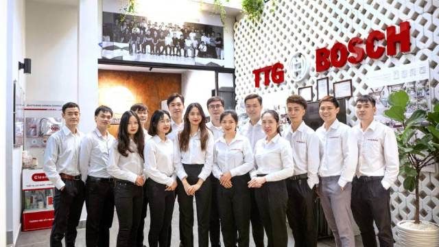 Công ty làm và lắp đặt tủ bếp gỗ công nghiệp tại Hải Phòng nổi bật với đội ngũ kiến trúc sư tài năng, mang đến những thiết kế tủ bếp vừa hiện đại vừa tối ưu công năng sử dụng.