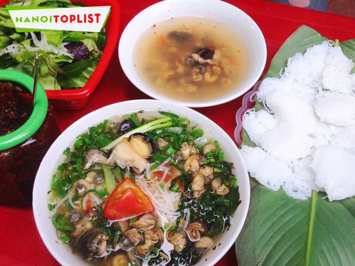 bún ốc ngon Hà Nội giá rẻ cô Huệ Tripi