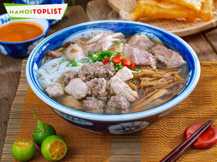 quan-bun-moc-hang-be-bun-moc-ha-noi-gia-re-Tripi
