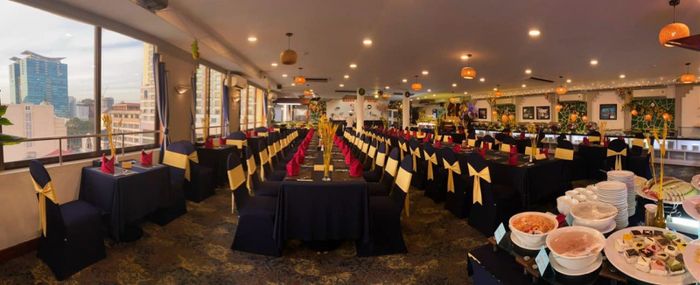 Buffet Oscar - Khung cảnh sang trọng và những món ngon đầy mê hoặc