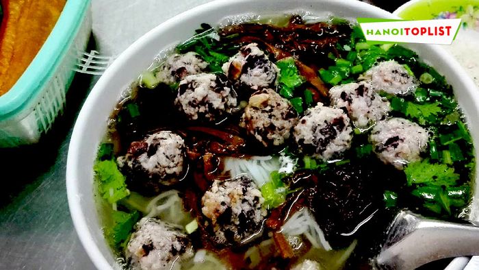 bun-moc-tiet-cho-dong-xuan