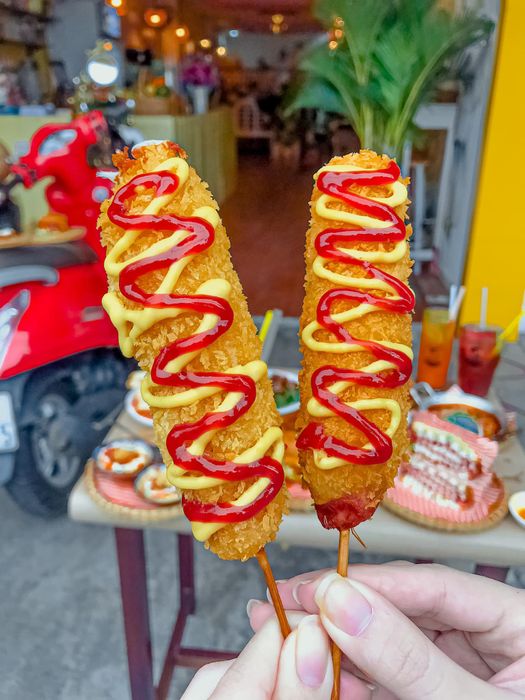 Những món ăn đầy màu sắc tại Monna Food and Drink