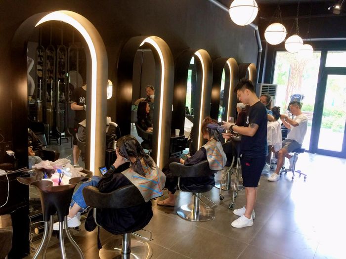 Không gian sang trọng và đầy nghệ thuật tại Hiếu Trang Hair Salon