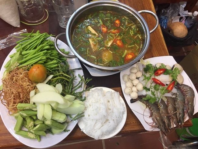 Lẩu Gà Lá Quế Tú Như – Nơi bạn có thể tận hưởng những món lẩu thơm ngon, hấp dẫn, kết hợp với các món đặc sản miền Tây mang đậm dấu ấn vùng quê.
