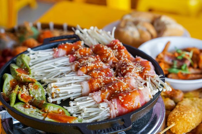 Những món ăn đầy màu sắc tại Bếp GU GỒ