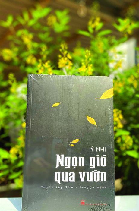 Ý Nhi - Khoảnh khắc đời thường của nữ thi sĩ
