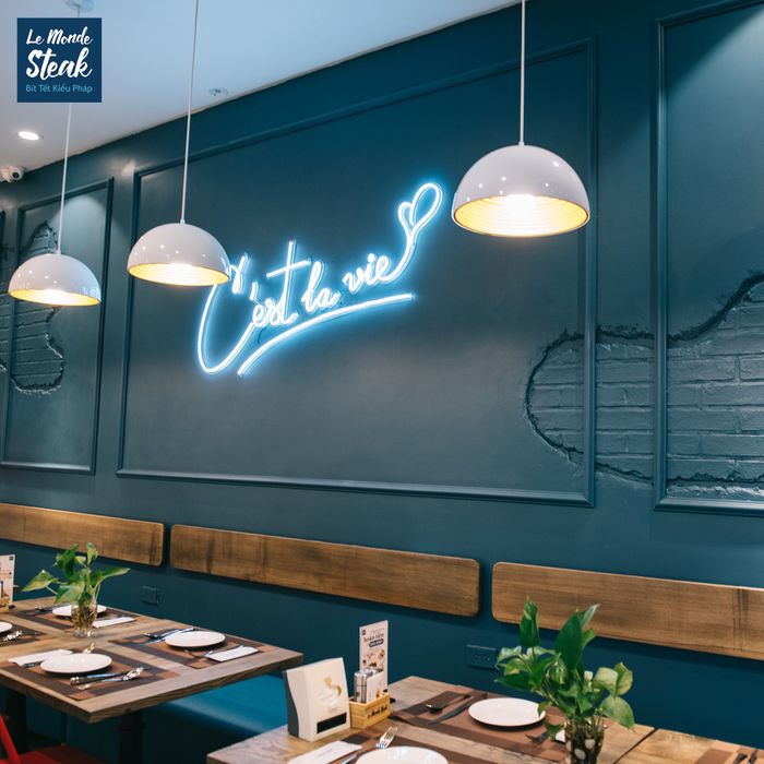 Những món bít tết thượng hạng tại Le Monde Steak