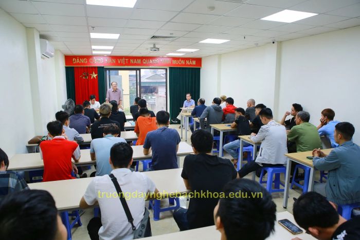 Trường Dạy nghề Bách Khoa Hà Nội - Hình ảnh 2