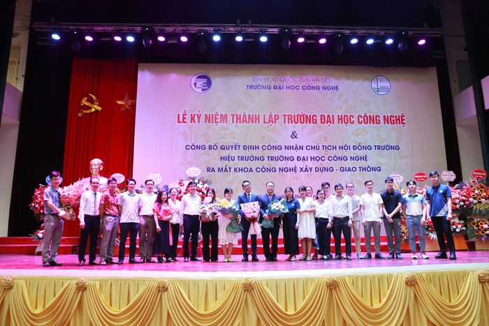 Hình ảnh toàn cảnh ấn tượng về Đại học Công nghệ - ĐHQG Hà Nội - trung tâm đào tạo công nghệ hàng đầu Việt Nam