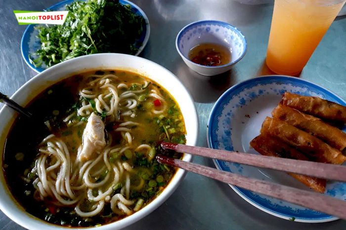 mi-van-than-binh-tay-dac-san-dem