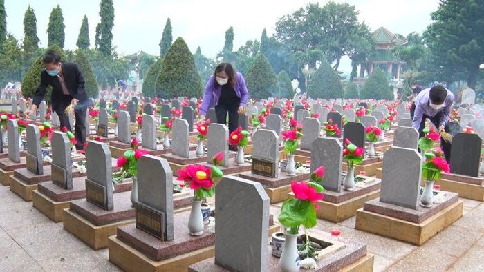 Hình ảnh tri ân các anh hùng thương binh liệt sĩ (Nguồn: Tư liệu quý giá)