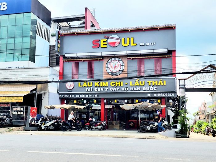 Khám phá thêm hình ảnh về Seoul Gia Kiệm - Nơi những món ăn Hàn Quốc được trình bày đẹp mắt, từ mỳ cay bốc khói đến những món ăn vặt đầy sáng tạo.