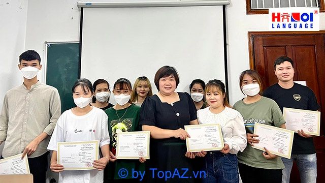 Trung tâm Ngoại ngữ Hà Nội - Đơn vị tiên phong trong đào tạo song ngữ
