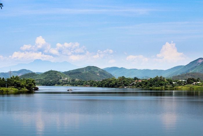 Ảnh Núi Ngự Bình Huế 2