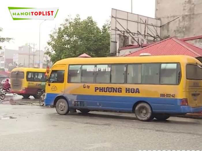nha-xe-phuong-hoa-Tripi