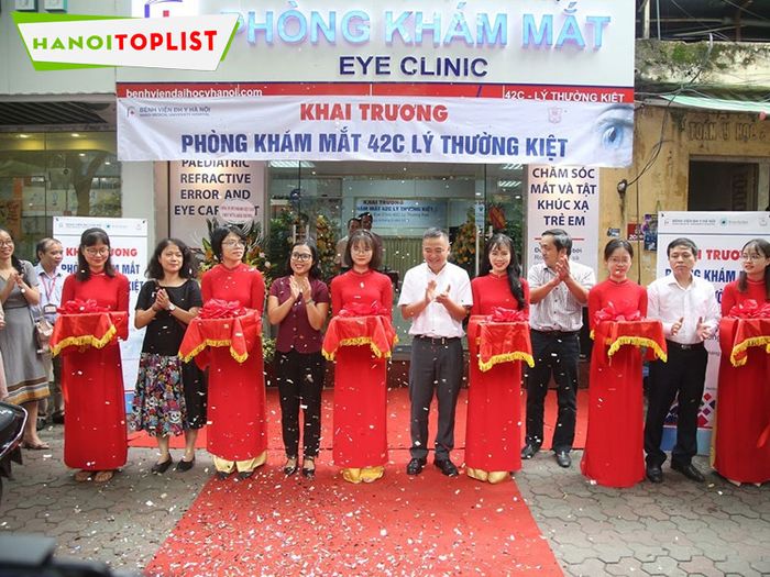 phong-kham-mat-benh-vien-dai-hoc-y-Tripi