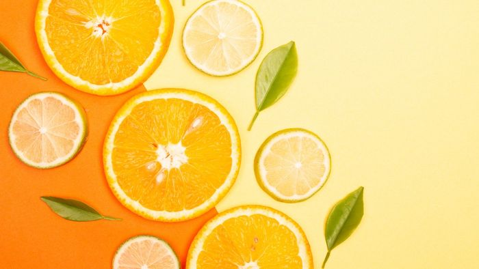Mẫu slide PowerPoint mùa hè tươi trẻ, mát mắt