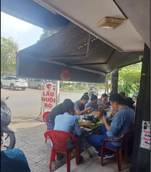 Quán Lẩu Bò Thắng – Địa chỉ lý tưởng để thưởng thức món lẩu bò thơm ngon và không gian dễ chịu.