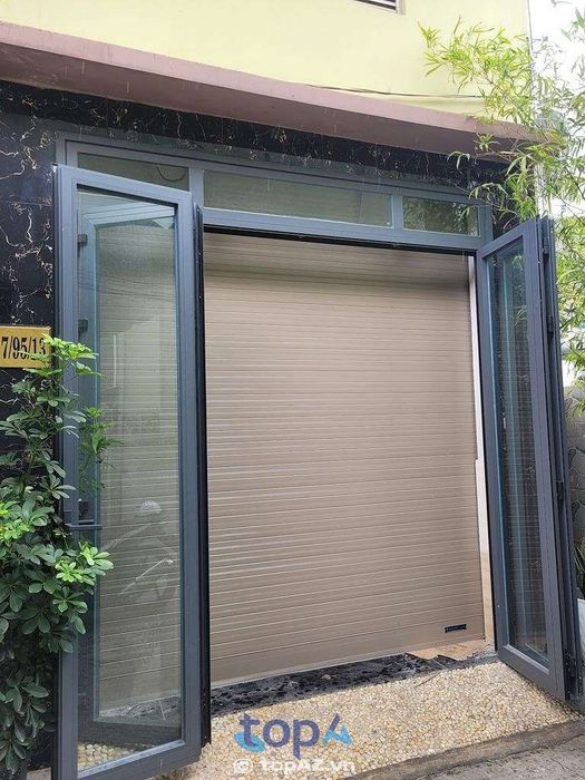 Austdoor 247 - Địa chỉ vàng cho dịch vụ lắp đặt cửa cuốn cao cấp chính hãng tại Hóc Môn với giá thành ưu đãi