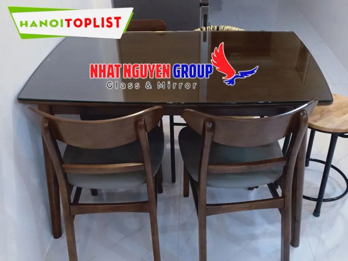 nhat-nguyen-group-chuyen-cat-kinh-mat-ban-tai-ha-noi-Tripi