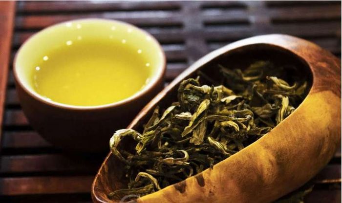 Hình ảnh Chè Shan Tuyết - Những búp trà bạc phủ trong sương sớm