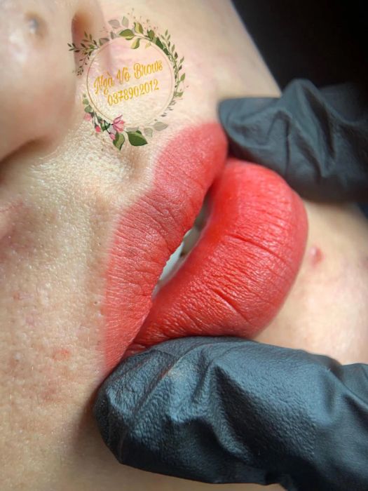 Hình ảnh thực tế về quy trình phun xăm chuyên nghiệp tại Ngà Võ Brows - Ảnh 2