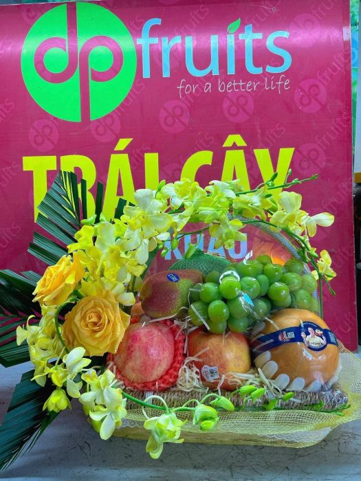 Không gian sang trọng với các loại trái cây nhập khẩu tại DP Fruits