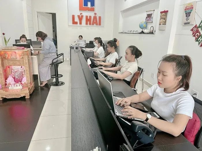 CÔNG TY DỊCH VỤ DU LỊCH LÝ HẢI - ĐỒNG HÀNH CÙNG MỌI HÀNH TRÌNH