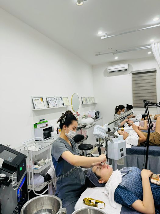 Hình ảnh Hà Thanh Hương Beauty & Luxury 1