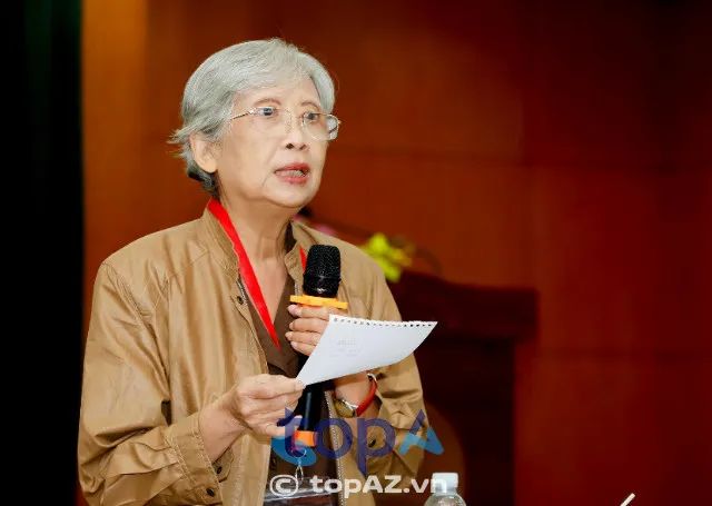 GS.TS Nguyễn Thy Khuê - chuyên gia nội tiết xuất sắc tại TP.HCM