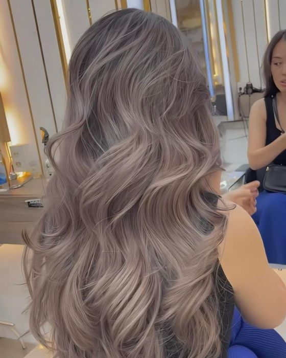 Không gian hiện đại và sang trọng tại Tí Hair Salon