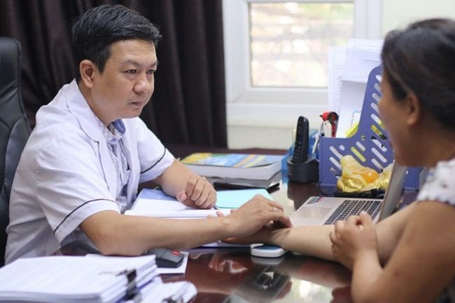 Nhà thuốc Kim Tuấn - Tinh hoa Đông y gia truyền qua nhiều thế hệ, kế thừa và phát triển những bài thuốc quý giúp hàng ngàn bệnh nhân tìm lại sức khỏe.