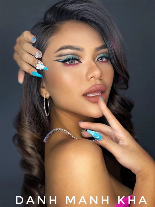 Hình ảnh học viên thực hành tại Danh Mạnh Kha Makeup & Academy