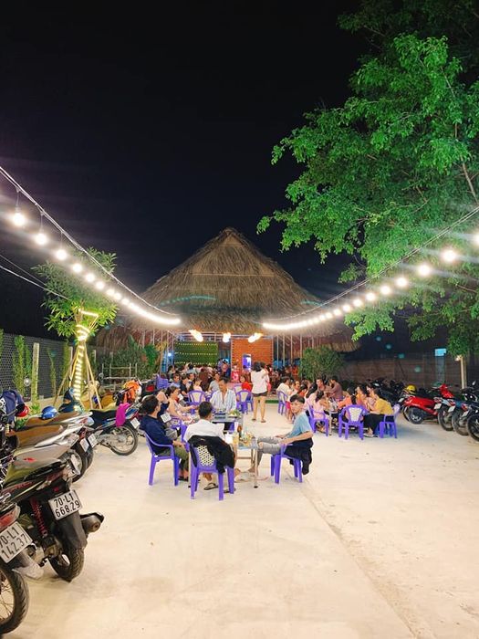 Hình ảnh ấn tượng tại quán Hương Thủy