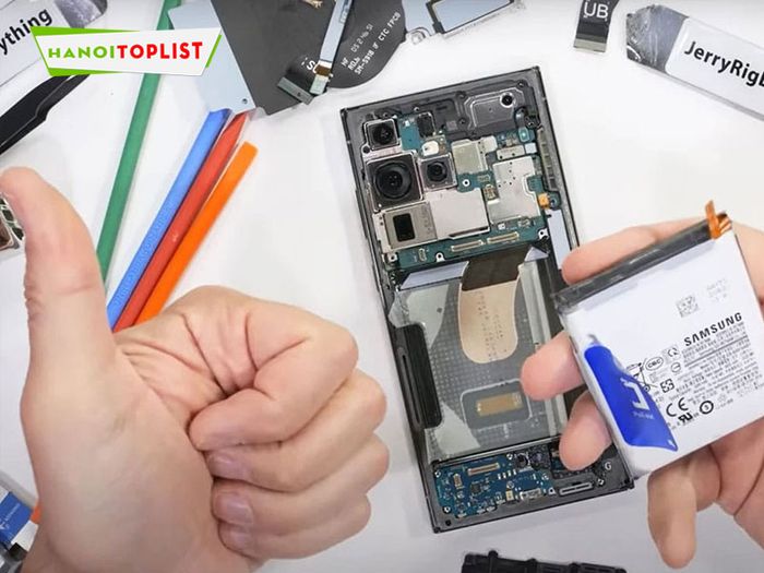 cua-hang-smartphone24h-Tripi