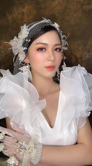 Studio Uyên Tít - Góc hình thứ hai đầy mê hoặc, nơi mỗi bức ảnh đều kể câu chuyện riêng về nhan sắc rạng ngời.
