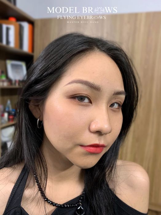 Hình ảnh kết quả điêu khắc chân mày nghệ thuật tại Hiếu Đặng Brows (ảnh 1)