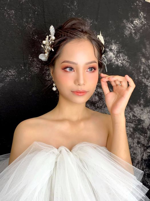 Hình ảnh cô dâu tỏa sáng tại HuyenMake BridalLuxury