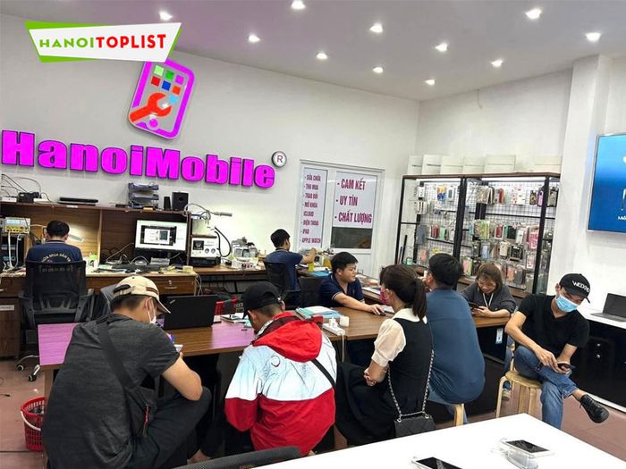 cua-hang-hanoimobile-Tripi