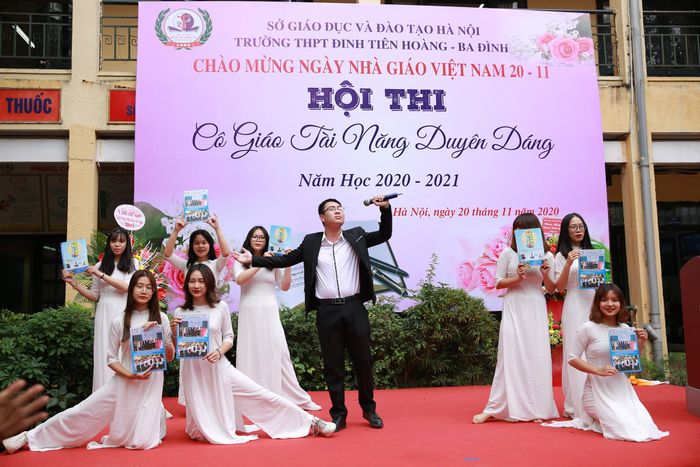 Không gian xanh mát trong khuôn viên trường