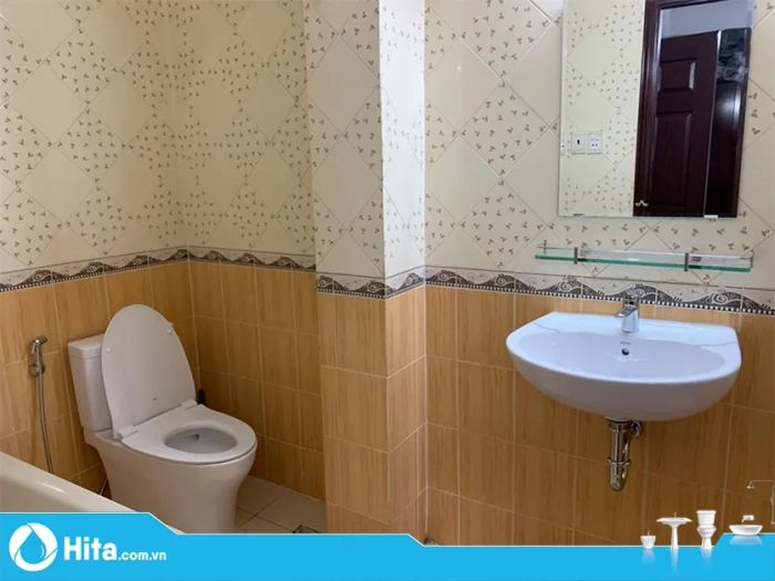 Với đội ngũ giao hàng nhanh chóng và tận tâm, HITA cung cấp những sản phẩm thiết bị vệ sinh cao cấp từ các thương hiệu lớn như Inax và Toto. Chúng tôi cam kết sẽ mang đến cho khách hàng những sản phẩm chính hãng, bảo đảm chất lượng cao và dịch vụ hậu mãi hoàn hảo.