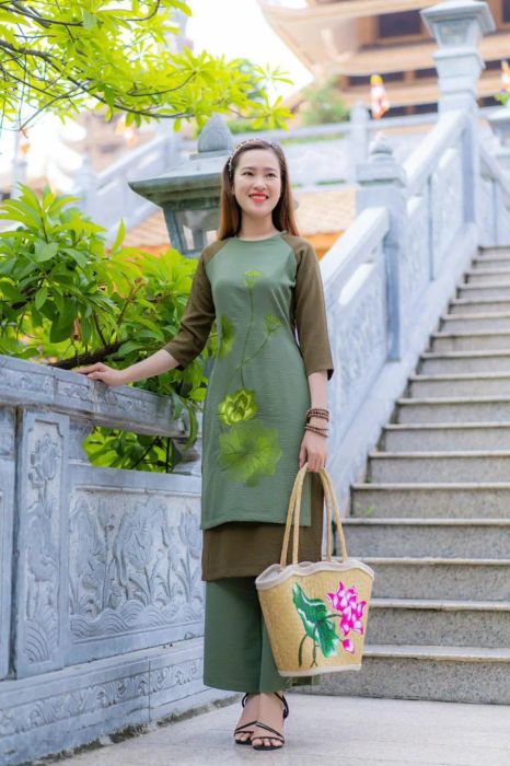 Không gian trưng bày trang phục Phật giáo tại Nhân Duyên