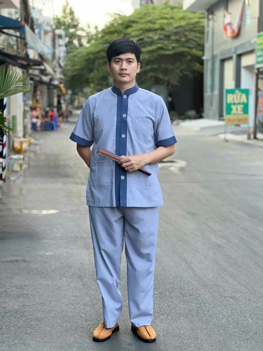 Bộ sưu tập pháp phục đa dạng tại Chung Hùng