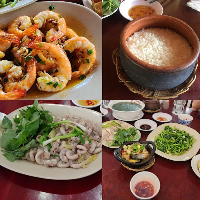 Hình ảnh niêu cơm vàng ươm đặc trưng tại Thanh Hiền