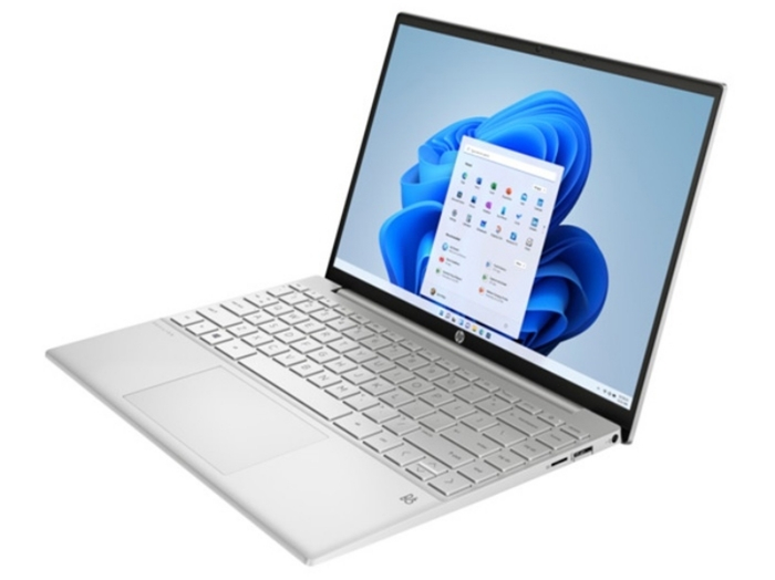 Cấu hình mạnh mẽ so với vóc dáng (Ảnh: An Phát PC).