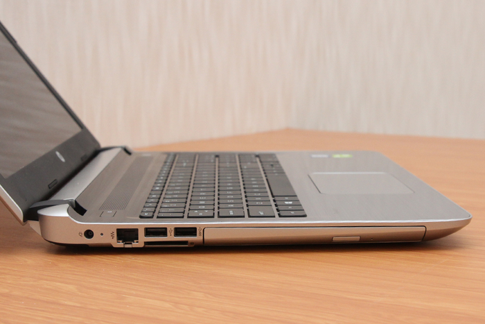 HP Pavilion 15 ab254TX i7 6500U/4GB/1TB/VGA 2GB/Win10